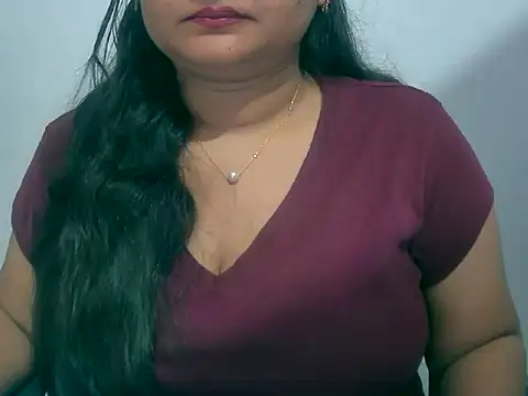 Snapshot of Saniya_K chatting on November 3, 2025, 3:57 pm Saniya K online show from November 3, 2025, 3:57 pm