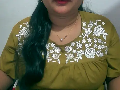Snapshot of Saniya_K chatting on November 20, 2025, 3:01 pm Saniya K online show from November 20, 2025, 3:01 pm