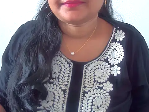 Snapshot of Saniya_K chatting on November 25, 2025, 3:06 am Saniya K online show from November 25, 2025, 3:06 am