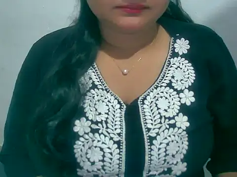 Snapshot of Saniya_K chatting on November 25, 2025, 3:12 pm Saniya K online show from November 25, 2025, 3:12 pm
