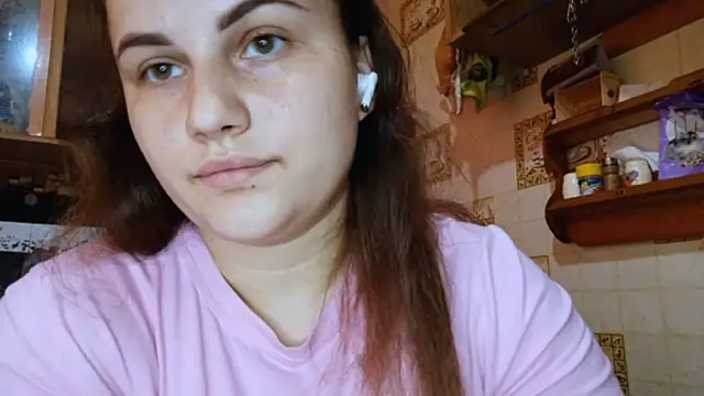 DierdreCousineau online show from September 24, 2025, 7:44 am