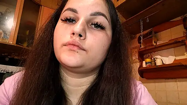 DierdreCousineau online show from November 6, 2025, 11:11 am