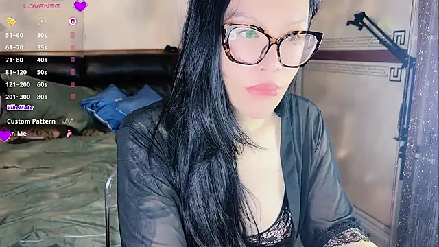 Snapshot of lingzi9333 chatting on November 2, 2025, 1:46 pm lingzi9333 online show from November 2, 2025, 1:46 pm