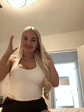 louisa1238x online show from October 17, 2025, 9:06 pm