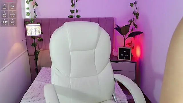 VioletBlacke  online show from November 6, 2025, 3:02 pm