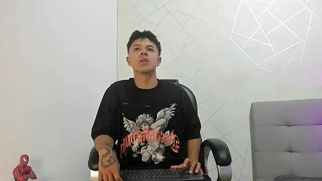 Snapshot of Alex_Colton7 chatting on November 8, 2025, 3:18 am Alex Colton7 online show from November 8, 2025, 3:18 am