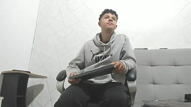 Snapshot of Alex_Colton7 chatting on November 14, 2025, 3:38 am Alex Colton7 online show from November 14, 2025, 3:38 am