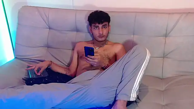 Valentin peach online show from September 27, 2025, 9:42 pm