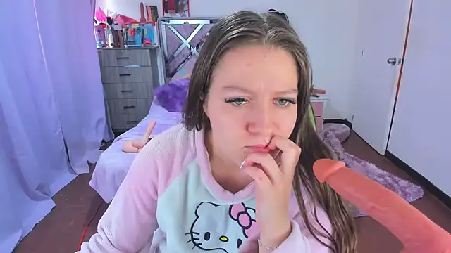 Luna Analya online show from November 27, 2025, 5:26 pm