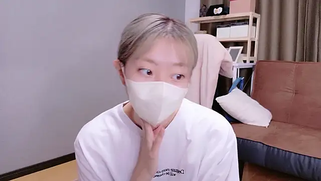 Nana  ch online show from September 10, 2025, 5:40 am