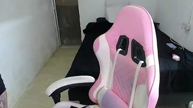 Amber09raiden online show from October 19, 2025, 10:10 pm