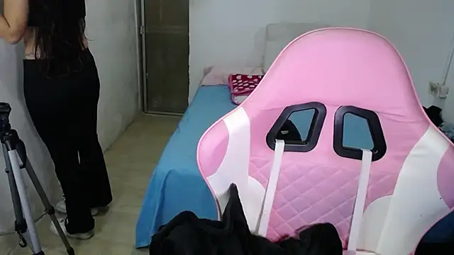 Amber09raiden online show from November 20, 2025, 10:53 pm