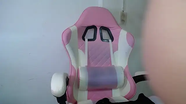 Amber09raiden online show from December 1, 2025, 2:55 pm