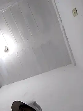 Snapshot of ElNino_1005 chatting on September 12, 2025, 5:18 am ElNino 1005 online show from September 12, 2025, 5:18 am