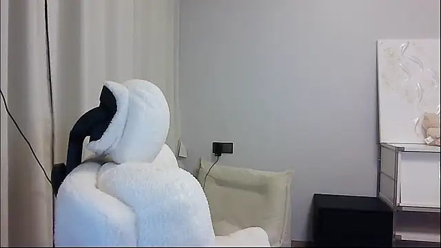 Snapshot of VianVianvv-cc chatting on October 20, 2025, 7:14 pm VianVianvv-cc online show from October 20, 2025, 7:14 pm