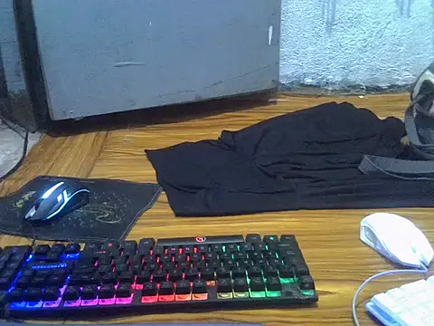 Snapshot of charms_virgin chatting on September 15, 2025, 11:16 pm charms virgin online show from September 15, 2025, 11:16 pm