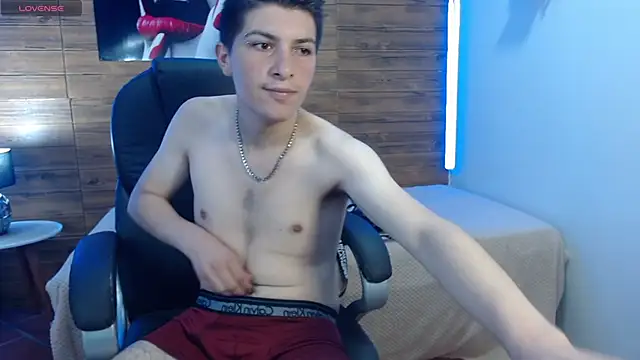 Snapshot of taner_king chatting on November 21, 2025, 3:05 am taner king online show from November 21, 2025, 3:05 am