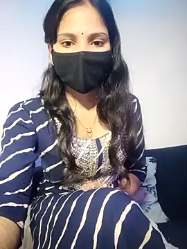 TheSassyGirl7 online show from November 14, 2025, 7:23 pm