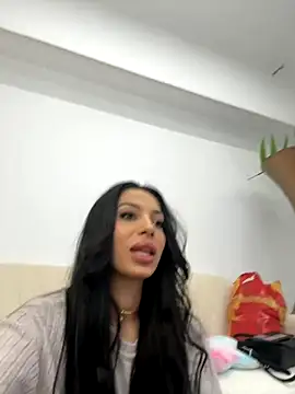 Bella Vixen  online show from October 27, 2025, 8:13 pm