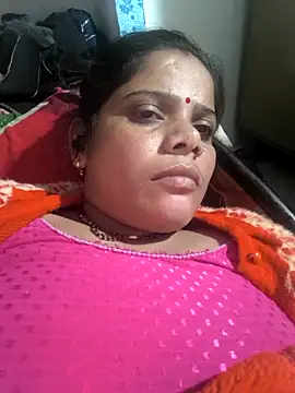 Snapshot of Setty54 chatting on November 18, 2025, 7:18 pm Setty54 online show from November 18, 2025, 7:18 pm