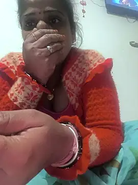 Snapshot of Setty54 chatting on December 4, 2025, 5:32 pm Setty54 online show from December 4, 2025, 5:32 pm