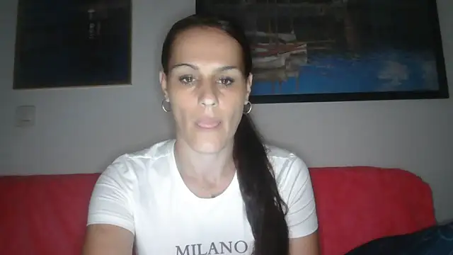 yumara351 online show from October 25, 2025, 10:56 am