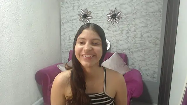 Snapshot of Evagirl69 chatting on October 18, 2025, 12:24 am Evagirl69 online show from October 18, 2025, 12:24 am