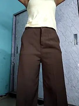 Nisha cam12 online show from October 6, 2025, 5:10 pm