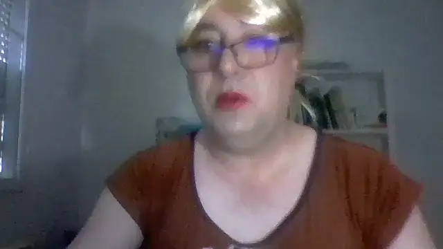 Snapshot of nataliacd chatting on September 8, 2025, 3:11 pm nataliacd online show from September 8, 2025, 3:11 pm
