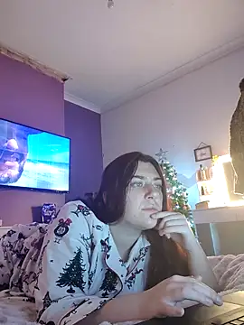 SerenaVice online show from December 15, 2025, 5:39 pm