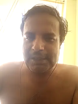 vardh033 online show from September 10, 2025, 10:37 am