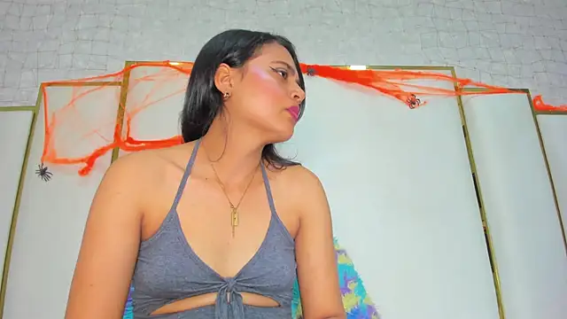 Snapshot of thalia888_ chatting on October 28, 2025, 7:05 pm thalia888 online show from October 28, 2025, 7:05 pm