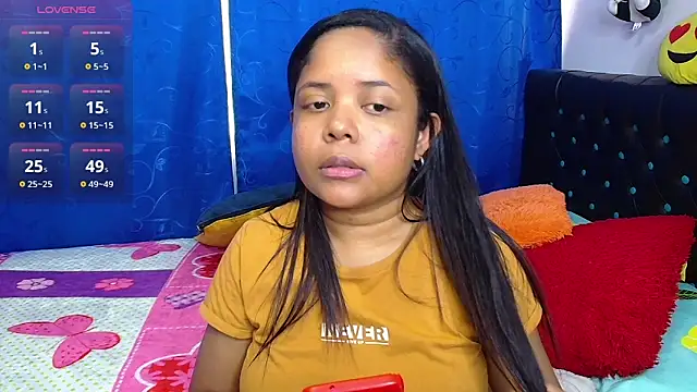 Snapshot of melikaronit2 chatting on October 23, 2025, 5:44 pm melikaronit2 online show from October 23, 2025, 5:44 pm