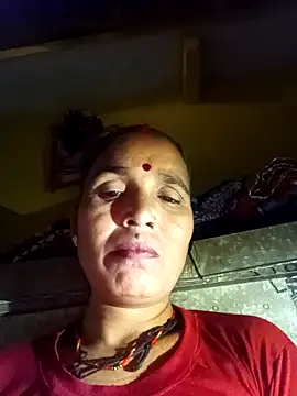 Snapshot of Monika_thakurr chatting on October 4, 2025, 9:40 am Monika thakurr online show from October 4, 2025, 9:40 am