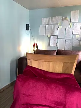 Snapshot of Canneela chatting on October 27, 2025, 5:50 pm Canneela online show from October 27, 2025, 5:50 pm