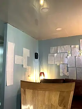 Snapshot of Canneela chatting on November 21, 2025, 1:10 pm Canneela online show from November 21, 2025, 1:10 pm