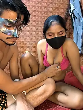 Antique-stickchart-couple online show from October 24, 2025, 1:07 pm