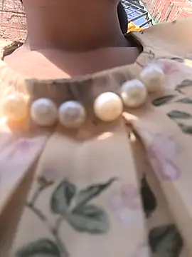 Antique-stickchart-couple online show from November 10, 2025, 6:12 am