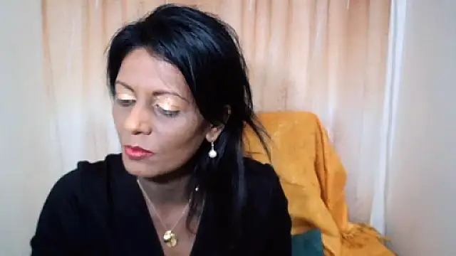 Snapshot of Indianpeaches chatting on October 14, 2025, 5:41 am Indianpeaches online show from October 14, 2025, 5:41 am