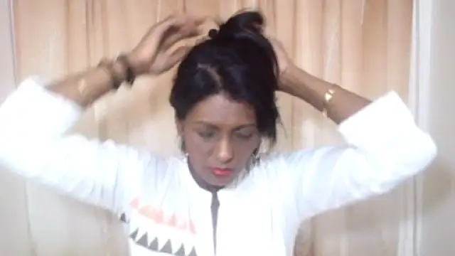 Snapshot of Indianpeaches chatting on October 31, 2025, 5:08 am Indianpeaches online show from October 31, 2025, 5:08 am