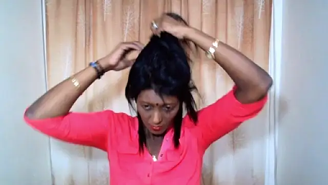 Snapshot of Indianpeaches chatting on November 7, 2025, 5:29 am Indianpeaches online show from November 7, 2025, 5:29 am