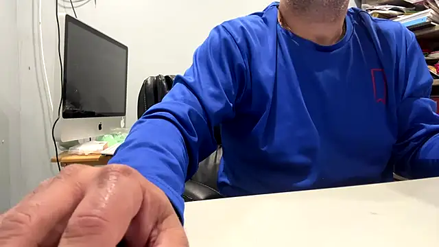 frankyjones8989 online show from November 18, 2025, 3:12 am