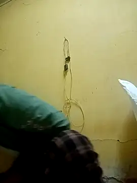 Snapshot of Milan6789 chatting on December 15, 2025, 1:04 pm Milan6789 online show from December 15, 2025, 1:04 pm