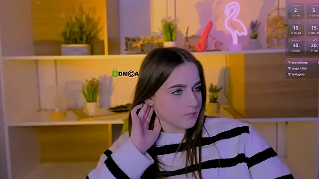 Snapshot of luna_tin chatting on October 11, 2025, 12:21 am luna tin online show from October 11, 2025, 12:21 am