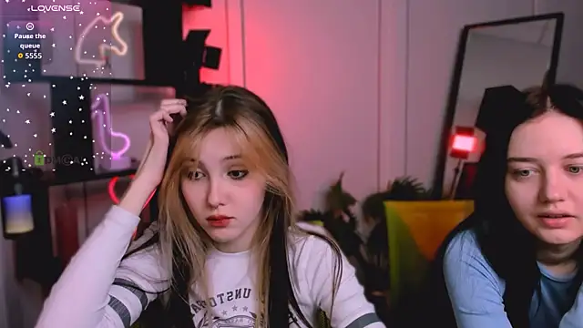 Snapshot of luna_tin chatting on November 26, 2025, 5:52 am luna tin online show from November 26, 2025, 5:52 am