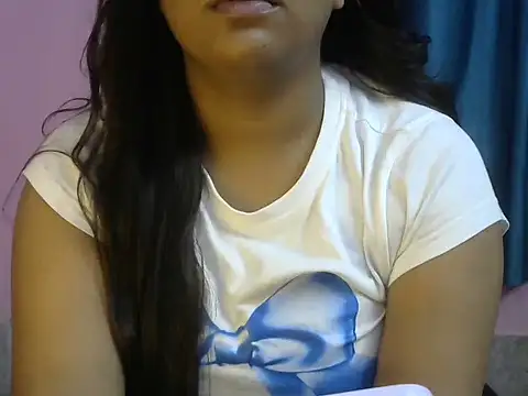 Snapshot of Queenxxx98 chatting on October 15, 2025, 7:14 pm Queenxxx98 online show from October 15, 2025, 7:14 pm