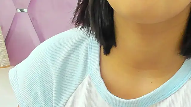 Snapshot of MaskedGirl_ chatting on September 18, 2025, 11:56 am MaskedGirl online show from September 18, 2025, 11:56 am