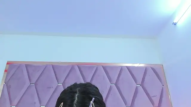 Snapshot of MaskedGirl_ chatting on October 11, 2025, 11:53 am MaskedGirl online show from October 11, 2025, 11:53 am