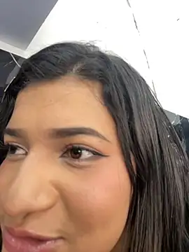 Snapshot of MaskedGirl_ chatting on October 20, 2025, 7:58 pm MaskedGirl online show from October 20, 2025, 7:58 pm