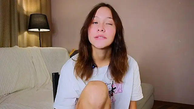 Snapshot of BritniBers chatting on September 10, 2025, 4:07 pm BritniBers online show from September 10, 2025, 4:07 pm